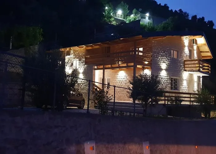 Hotel Grandpa\'S House