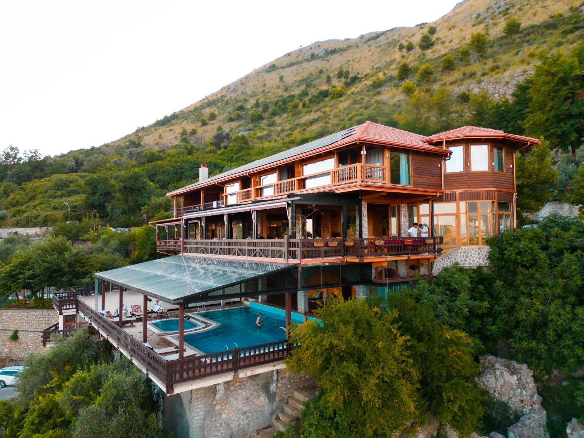 Grandpa's House Hotel