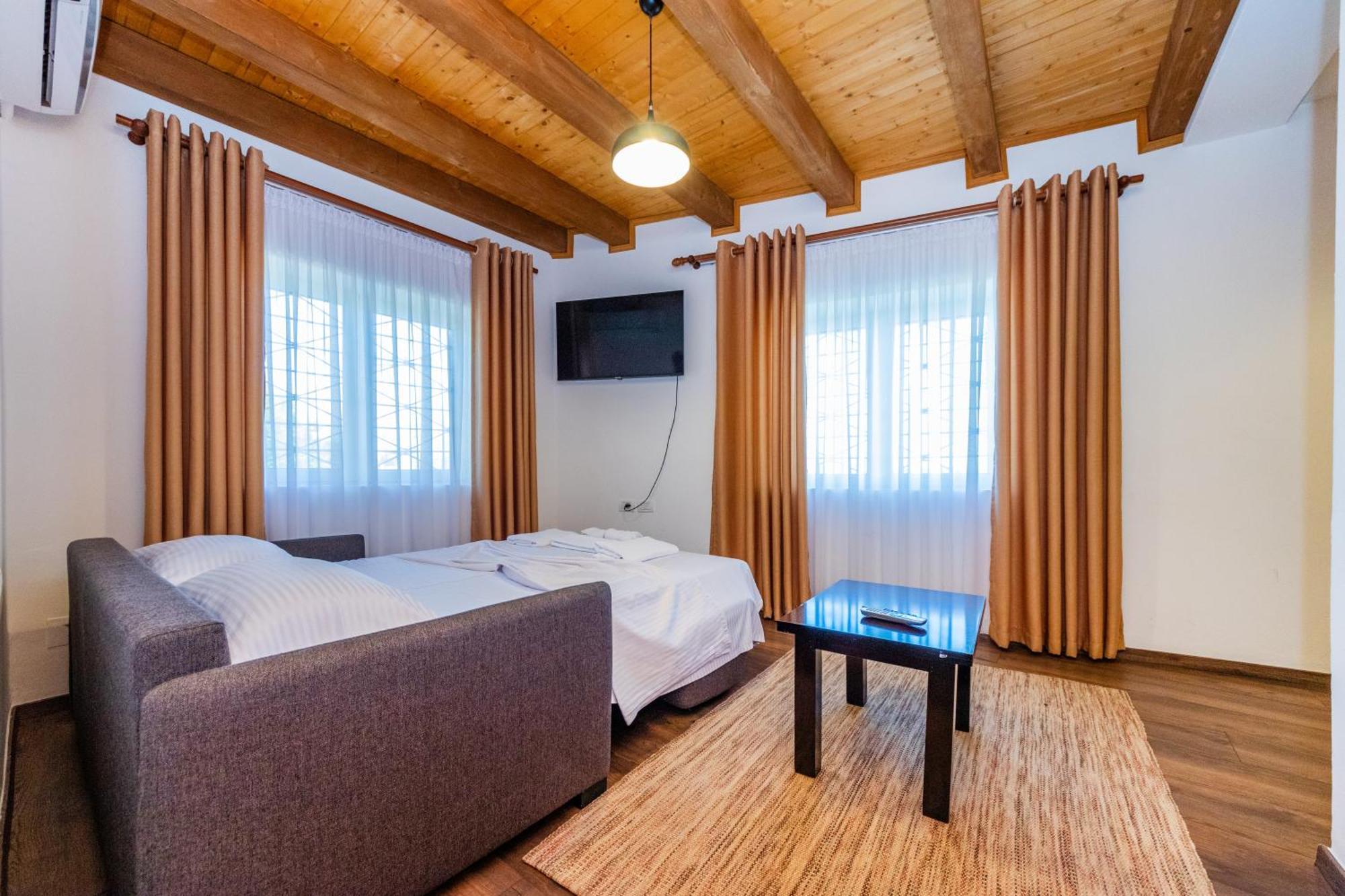 Grandpa's House Hotel *