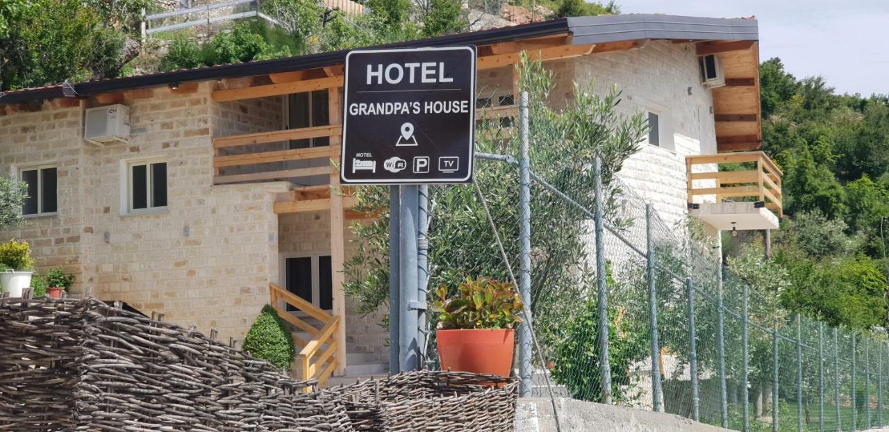 Grandpa's House Hotel